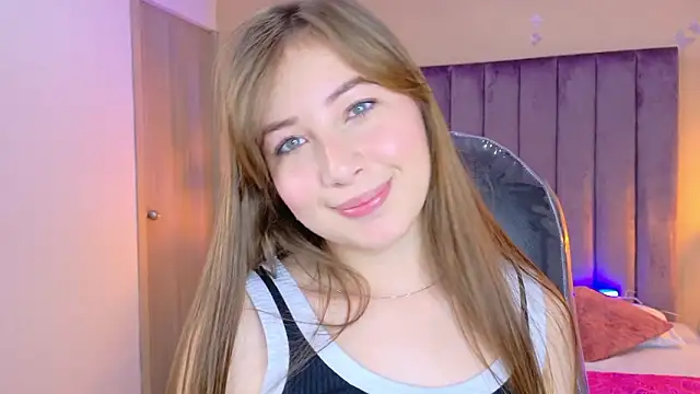 Dahlia Rousse online show from 03-25-26, 01:22