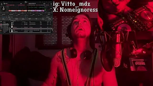 Snapshot of vittote chatting on 02-14-25, 08:31 vittote online show from 02-14-25, 08:31