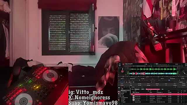 Snapshot of vittote chatting on 02-18-25, 04:48 vittote online show from 02-18-25, 04:48