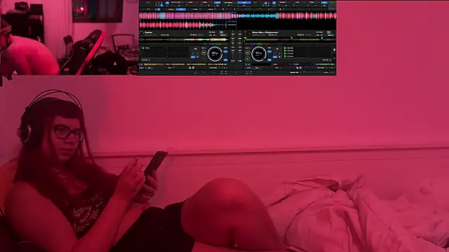 Snapshot of vittote chatting on 10-06-25, 09:12 vittote online show from 10-06-25, 09:12