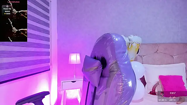 Elise-Leyton online show from 10-03-25, 08:06