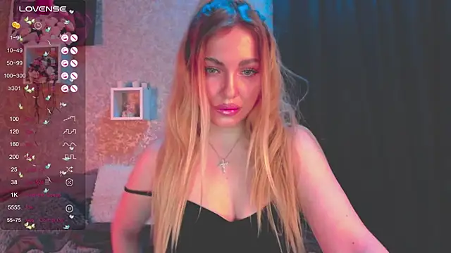 Snapshot of Mika_Rayy chatting on 01-16-25, 02:51 Mika Rayy online show from 01-16-25, 02:51