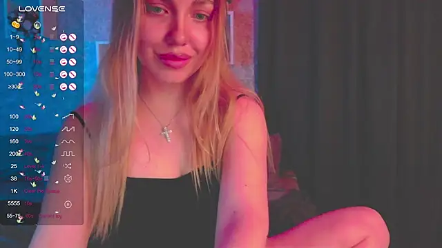 Snapshot of Mika_Rayy chatting on 01-23-25, 10:11 Mika Rayy online show from 01-23-25, 10:11