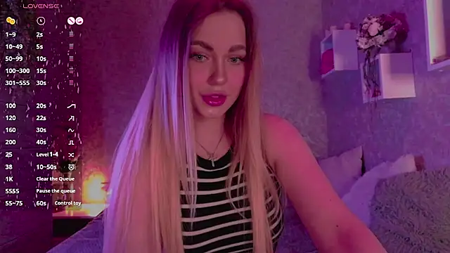 Snapshot of Mika_Rayy chatting on 03-11-25, 06:32 Mika Rayy online show from 03-11-25, 06:32