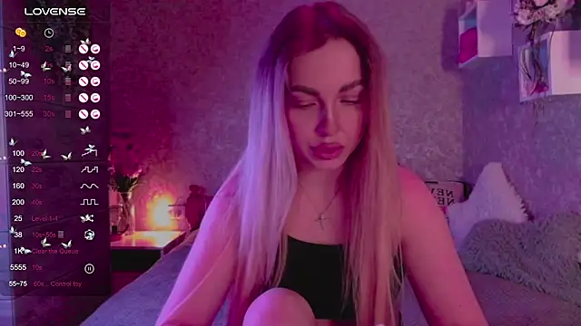 Snapshot of Mika_Rayy chatting on 03-18-25, 05:31 Mika Rayy online show from 03-18-25, 05:31