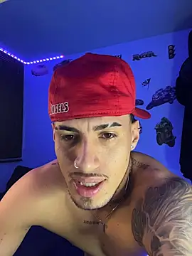 Snapshot of Neymar_jr11-collinss chatting on 10-09-25, 11:14 Neymar jr11-collinss online show from 10-09-25, 11:14