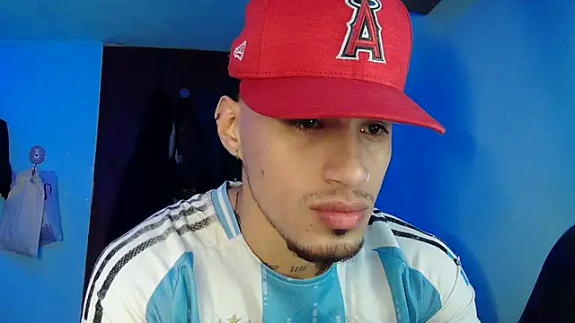 Snapshot of Neymar_jr11-collinss chatting on 12-03-25, 03:43 Neymar jr11-collinss online show from 12-03-25, 03:43