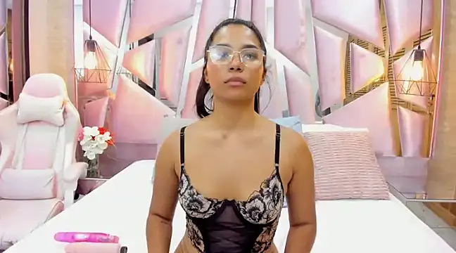 CharlotteGraay online show from 01-29-25, 10:32