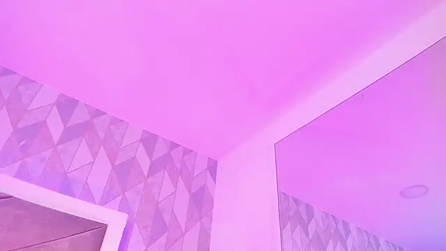 Snapshot of Sara__collins__ chatting on 01-11-25, 04:25 Sara collins online show from 01-11-25, 04:25