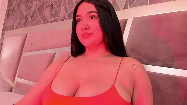 Snapshot of Sara__collins__ chatting on 03-06-25, 03:13 Sara collins online show from 03-06-25, 03:13