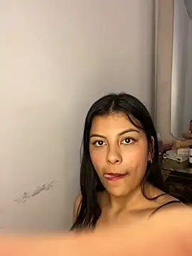 Snapshot of Salmaportman69 chatting on 03-15-25, 04:13 Salmaportman69 online show from 03-15-25, 04:13