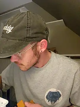 SoxxyNsh online show from 12-18-25, 01:55