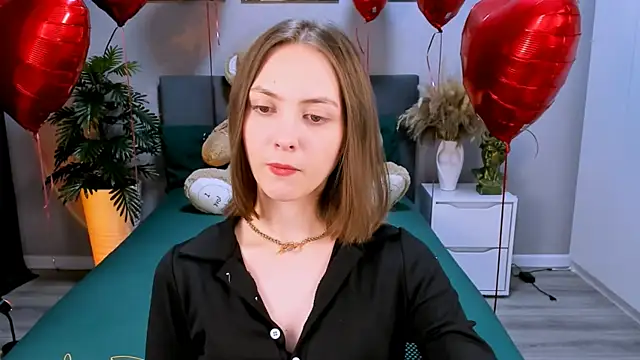 Snapshot of JesssWalker chatting on 02-19-25, 01:39 JesssWalker online show from 02-19-25, 01:39