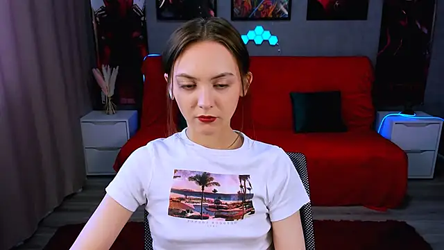 Snapshot of JesssWalker chatting on 03-19-25, 09:28 JesssWalker online show from 03-19-25, 09:28