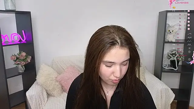 Snapshot of anna_elfi chatting on 02-08-25, 09:03 anna elfi online show from 02-08-25, 09:03