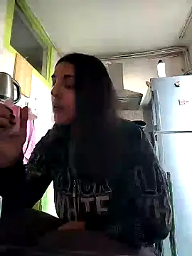 Rosanna Rennie online show from 02-04-25, 06:25