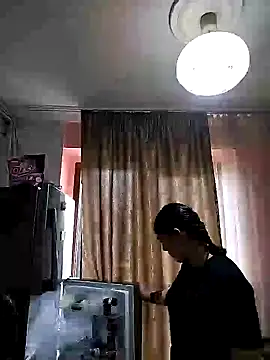 Rosanna Rennie online show from 02-18-25, 08:38