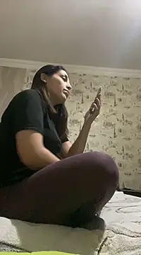 Rosanna Rennie online show from 02-25-25, 06:42