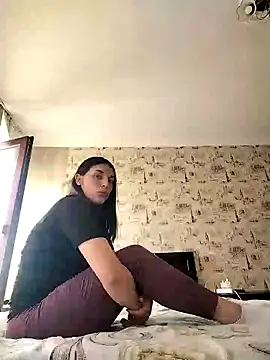 Rosanna Rennie online show from 03-11-25, 01:34