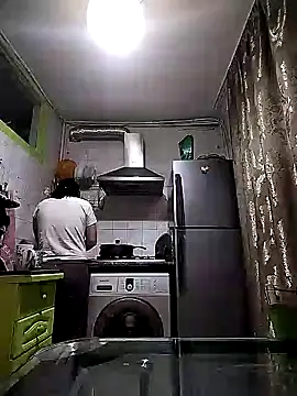 Rosanna Rennie online show from 03-19-25, 04:13