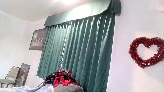 Snapshot of AQuickPhyx chatting on 02-13-25, 08:55 AQuickPhyx online show from 02-13-25, 08:55