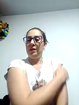 Snapshot of CHARLOTTE_1711 chatting on 11-29-25, 04:04 CHARLOTTE 1711 online show from 11-29-25, 04:04