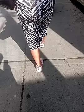 Snapshot of Melyy_Edii chatting on 02-13-25, 02:20 Melyy Edii online show from 02-13-25, 02:20