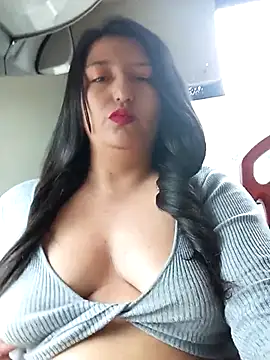 Snapshot of Melyy_Edii chatting on 03-05-25, 08:53 Melyy Edii online show from 03-05-25, 08:53