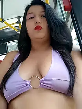 Snapshot of Melyy_Edii chatting on 03-21-25, 04:51 Melyy Edii online show from 03-21-25, 04:51