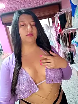 Snapshot of Melyy_Edii chatting on 11-21-25, 07:56 Melyy Edii online show from 11-21-25, 07:56