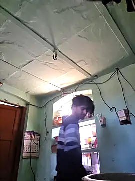 Snapshot of lusty_male69 chatting on 02-10-26, 04:38 lusty male69 online show from 02-10-26, 04:38