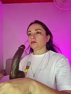 Snapshot of aurora-deepthroat chatting on 01-09-26, 09:27 aurora-deepthroat online show from 01-09-26, 09:27