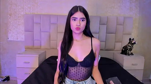 Snapshot of BellaaStorm chatting on 02-11-25, 03:51 BellaaStorm online show from 02-11-25, 03:51