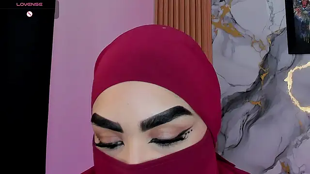 Snapshot of Maissa_Alabi chatting on 06-05-26, 05:18 Maissa Alabi online show from 06-05-26, 05:18