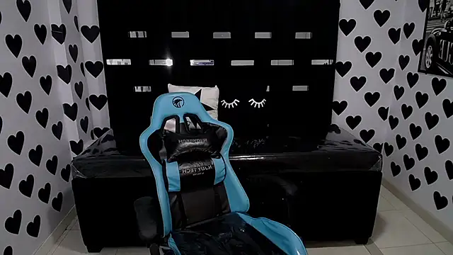 Snapshot of victoria_ricci_a chatting on 02-15-25, 04:56 victoria ricci a online show from 02-15-25, 04:56