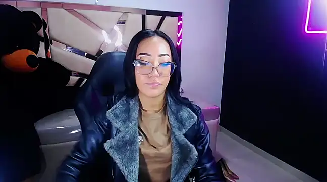 Snapshot of victoria_ricci_a chatting on 03-01-25, 04:44 victoria ricci a online show from 03-01-25, 04:44