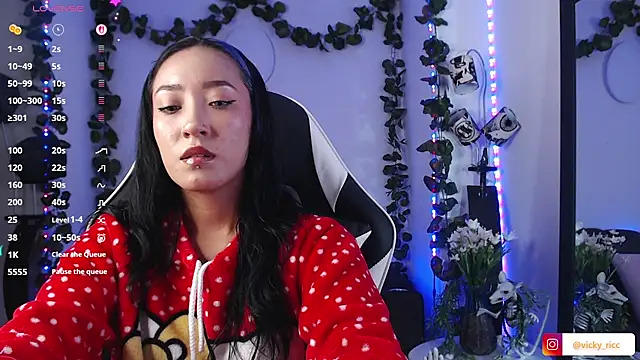 Snapshot of victoria_ricci_a chatting on 10-08-25, 04:32 victoria ricci a online show from 10-08-25, 04:32