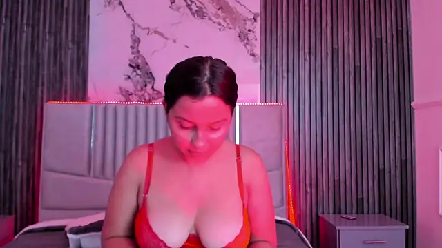 Thaliiajones online show from 01-19-25, 02:59