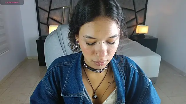 ilitzy cardona online show from 10-01-25, 08:26