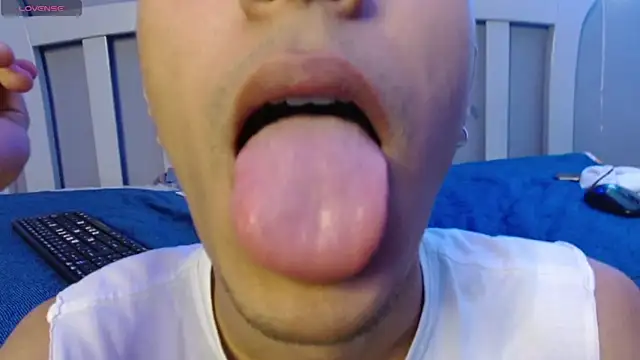 HarolddXL online show from 01-13-25, 03:47