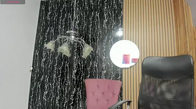 Iam zaia online show from 01-25-25, 01:54