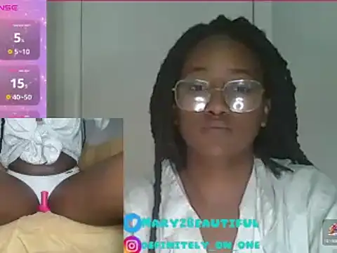 Snapshot of dragdemballznme chatting on 01-11-25, 02:58 dragdemballznme online show from 01-11-25, 02:58