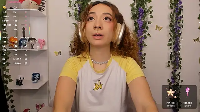 Annycolin  online show from 03-23-26, 07:29