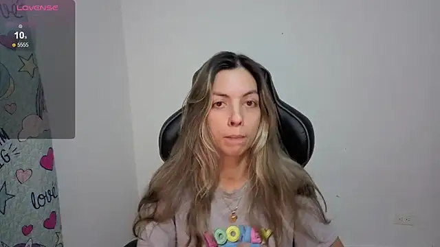 Princezzlove3 online show from 12-16-25, 01:32