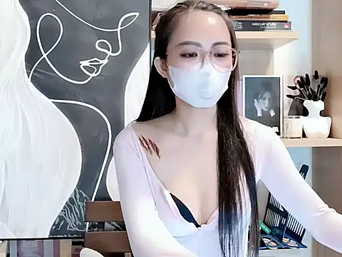 Snapshot of Lush-Office chatting on 11-05-25, 06:24 Lush-Office online show from 11-05-25, 06:24