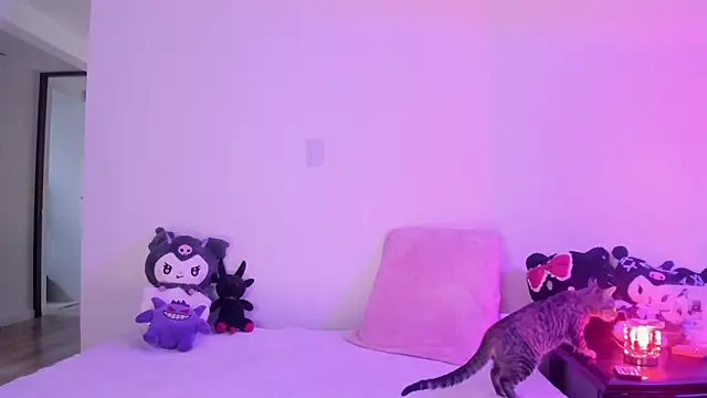 raven  white1 online show from 10-29-25, 06:53