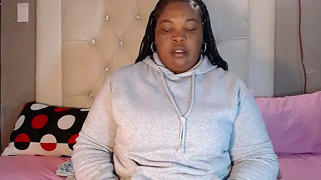 omalicha98 online show from 04-20-26, 06:38