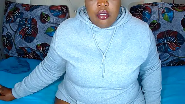 omalicha98 online show from 07-10-26, 06:28