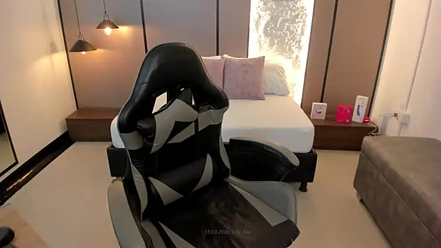 lilly ass  online show from 03-13-26, 12:45