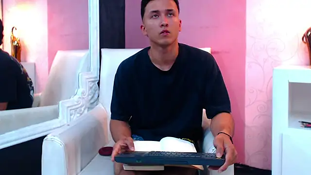 BrandonColee online show from 01-18-25, 03:27